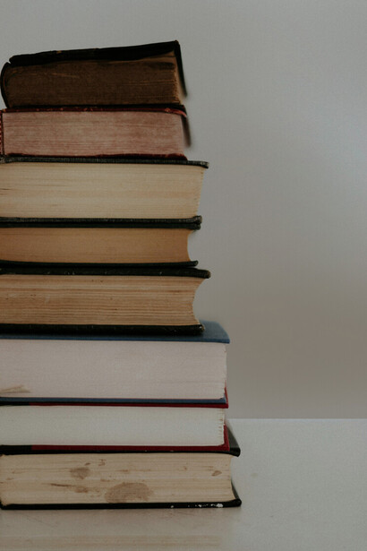 La dificultad para terminar libros no siempre proviene del desinterés, sino de una desconcentración persistente y una mente dispersa