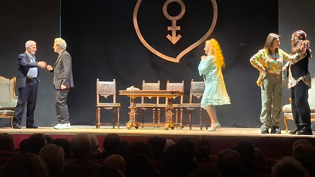 Figlio di famiglia, veduta della performance. Cortesia del Teatro delle Muse