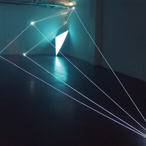 Carlo Bernardini, Spazio Permeabile, 2009, Installazione in fibre ottiche e superficie elettroluminescente, mt h 3,60 x 10 x 7,5 - 2003-09. The 13Th D.U.M.B.O. New York
