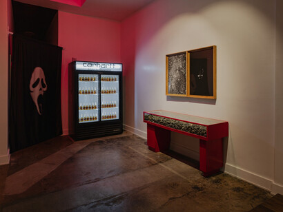 Robert LeBlanc, Tin lizards, exhibition view. Courtesy of Fahey/Klein Gallery