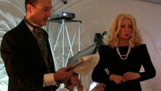 Emanuele Carucci Viterbi è Butler e Rita Maffei è Lady Europe