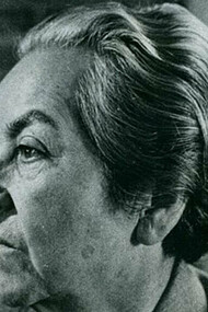 Gabriela Mistral, poétesse, diplomate, professeure et pédagogue chilienne