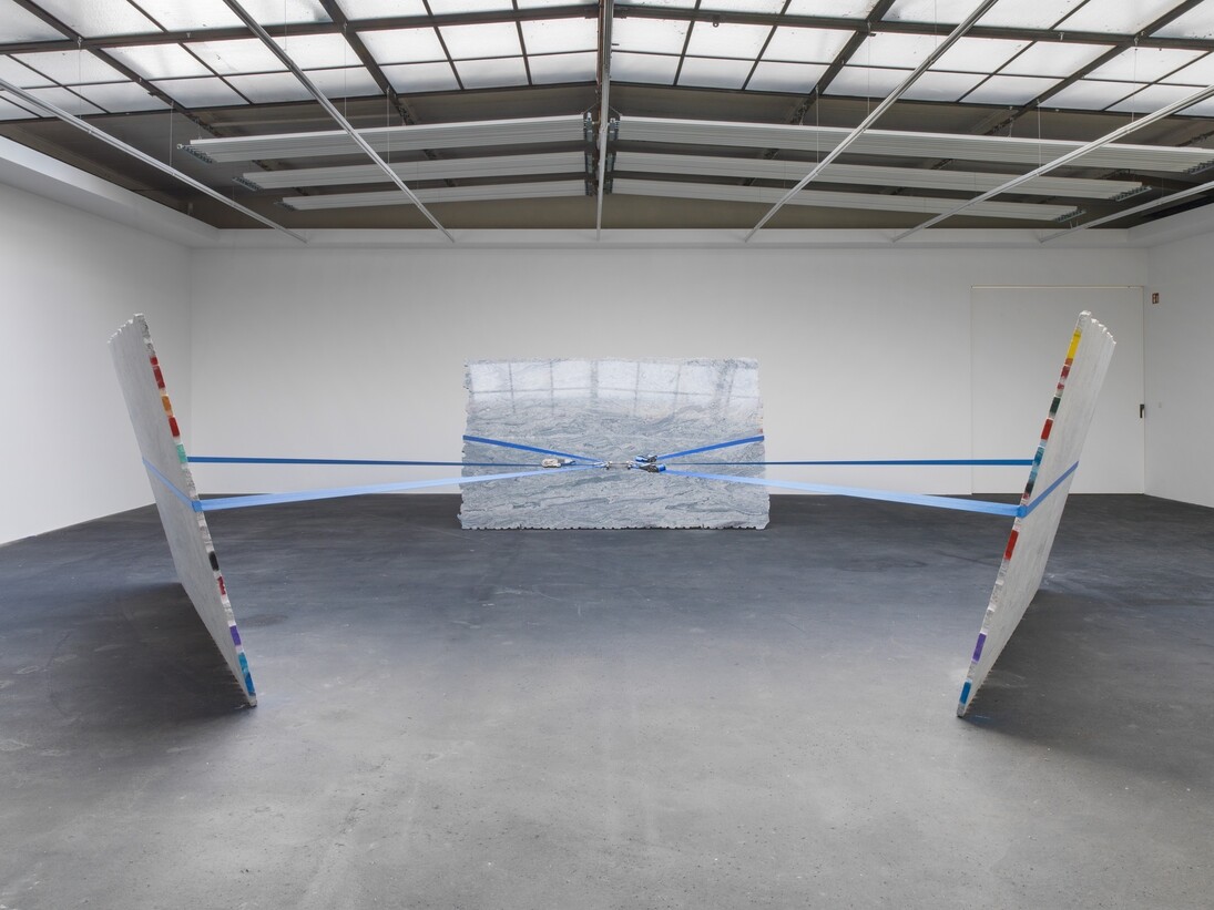 Jose Dávila, Exhibition view. Courtesy of König Galerie