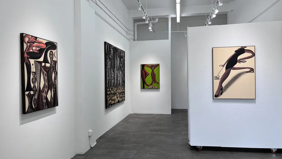 Various artists, Cosmopolitini, exhibition view. Courtesy of Kates-Ferri Projects