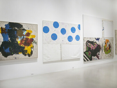 More / Less. Courtesy of De La Cruz Collection