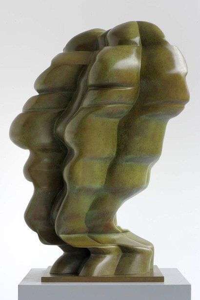Tony Cragg, Woman's Head, 2007, Bronze, Photo: Charles Duprat © the artist, Courtesy of Galerie Thaddaeus Ropac
