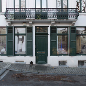 Emmanuelle Lainé. A daytime encounter, 2015. UV print on perforated vinyl. Courtesy of the artist and MOT International London and Brussels