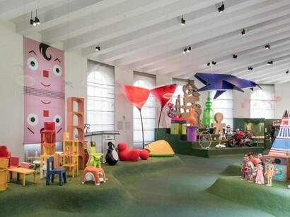 Giro Giro Tondo. Courtesy of Triennale di Milano