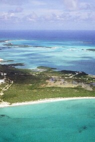 350 pessoas embarcaram no aeroporto de Miami com destino a ilha de Exuma, nas Bahamas