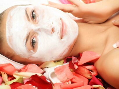 Una mascarilla a base de productos naturales