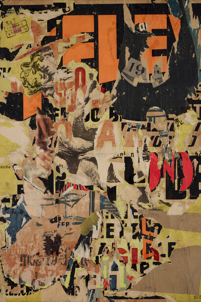 Mimmo Rotella - Mitologia in nero e in rosso, 1962, decollage su tela, 135x98 cm -
Collezioni Intesa Sanpaolo © Archivio Attività Culturali, Intesa Sanpaolo, foto Paolo Vandrasch