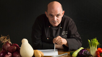 Filippo Cogliandro e la Cucina Solidale - Ph. Stefano Mileto