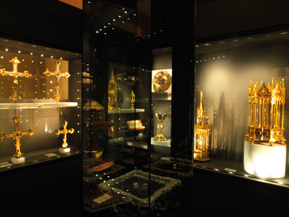 Bizhan Bassiri, Dadi della sorte, 2014 - Galleria Nazionale dell’Umbria, ph. Mario Di Paolo