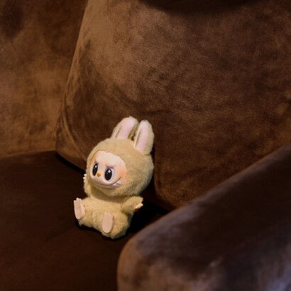 Il suo design “sbagliato nel modo giusto” lo rende polarizzante: o lo ami o lo odi, e proprio per questo non passa inosservato