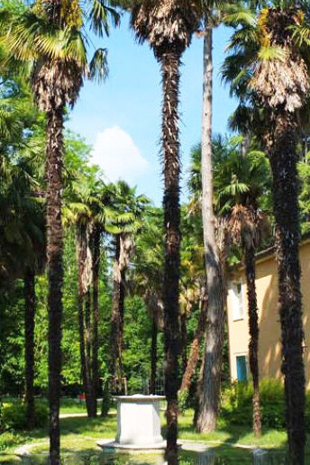 L'entrata al parco di Villa Ferri Sgaravatti a Padova