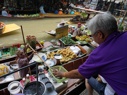 Damnoen Saduak Floating Market. Ph Genevieve Northup