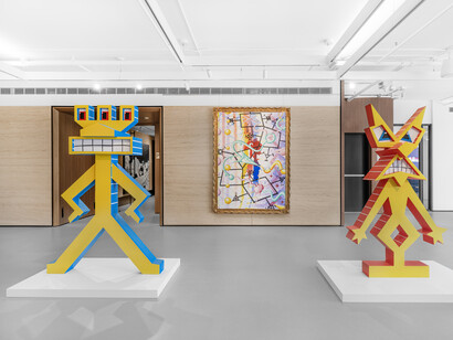Kenny Scharf, Look both ways, exhibition view. Courtesy of Ross + Kramer Gallery