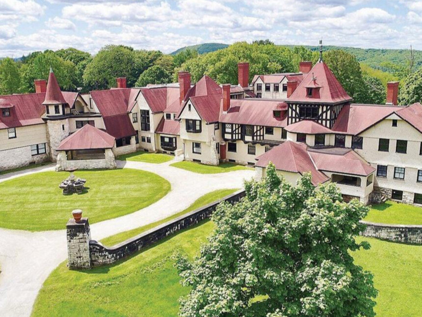 The grand Vanderbilt houses you can still visit today