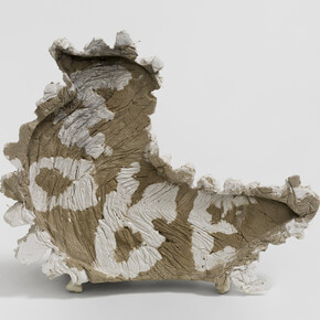 Michael Dean, unfuckingtitled (more), 2024. Cortesia do artista e da Galeria Mendes Wood DM . Foto de EstudioEmObra