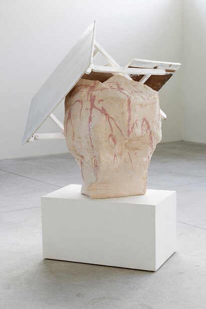 Erwin Wurm, Bauhaus Ballett, 2014, Fired and glazed clay, wood, furniture, 190 x 130 x 138 cm, Courtesy Galerie Thaddaeus Ropac, Paris/Salzburg © Erwin Wurm, Photo: Eva Würdinger