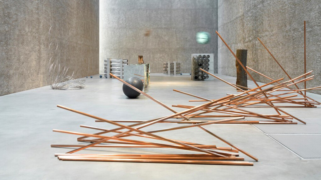 Alicja Kwade. Courtesy of the artist and KÖNIG GALERIE