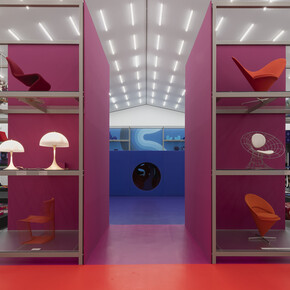 Verner Panton, Form, colour, space, exhibition view. Courtesy of Vitra Design Museum
