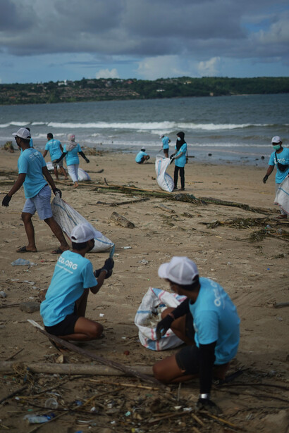 La innovación tecnológica busca devolver equilibrio a los océanos mediante soluciones diseñadas para capturar residuos a gran escala
