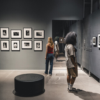 Various artists, Unruly. The body in punk, exhibition view. Courtesy of ARoS