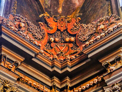 Ossario del Santuario di San Bernardino alle Ossa, Milano, Italia  