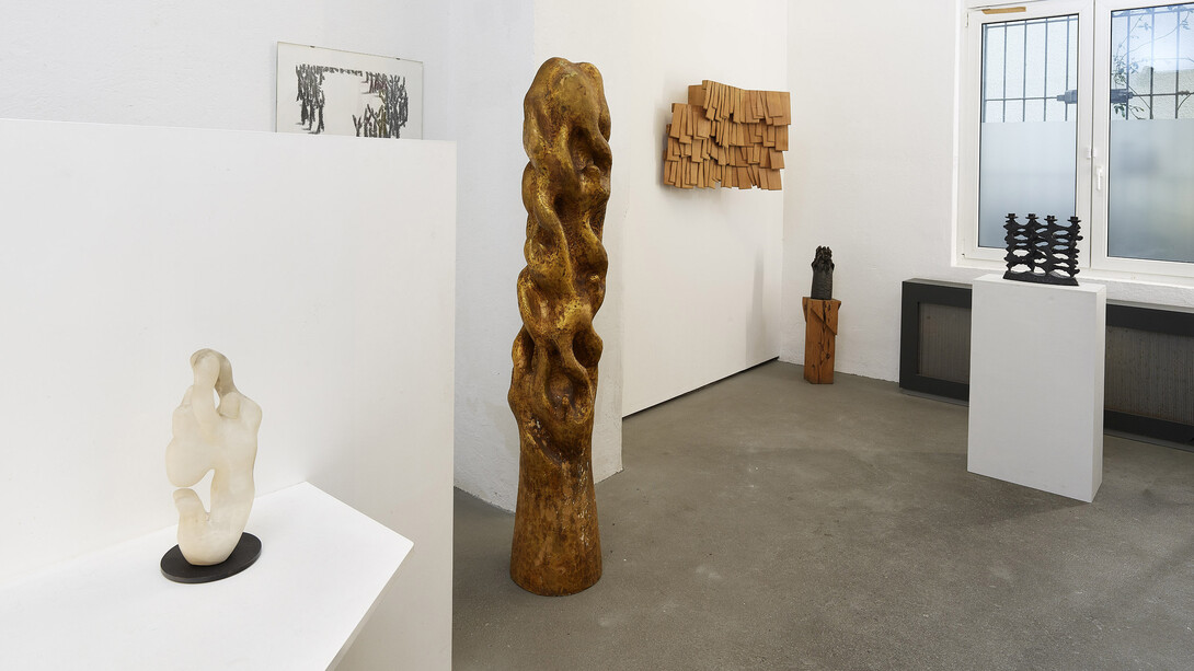 Ursula Sax, Unuhren und Frühe Werke, ausstellungsansicht. Mit freundlicher genehmigung von Semjon Contemporary