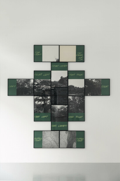 Vito Acconci, Margins, 1969, tredici elementi composti da: gesso, smalto, fotografia e stampa ai sali d'argento, cm. 241,3 x 241,3