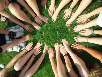 Grupo de jóvenes voluntarios