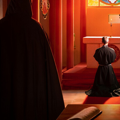 In den offiziellen Kirchen hängen nicht nur Kreuze, sondern oft auch Porträts von Parteifunktionären