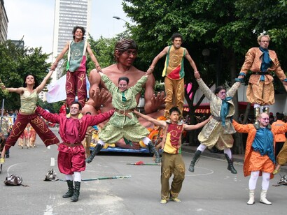 Funciones callejeras del Festival Iberoamericano de Teatro de Bogotá