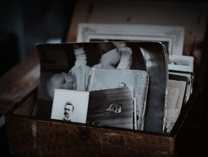Viejas fotos como recuerdo de los antepasados