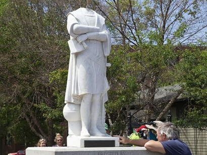 Statue of Christopher Columbus, decapitated by indigenous Americans in Boston, USA June 2020 © APS