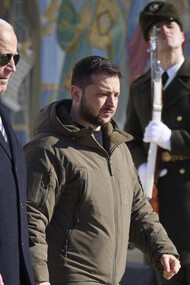 Joe Biden y Volodímir Zelenski en la visita del presidente estadounidense a Kiev, Ucrania