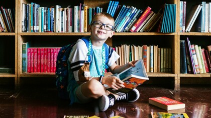  Precisamos de olhar para as bibliotecas modernas, como lugares de leitura, descanso, aprendizado, busca de informação qualificada, lugares de encontro entre pessoas, mas também como espaços onde o humor e a diversão são parte intrínseca para a atração de público, ou para a divulgação dos seus conteúdos