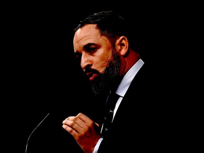 La derechona espera su momento: Abascal en la tribuna del Congreso durante la investidura fallida