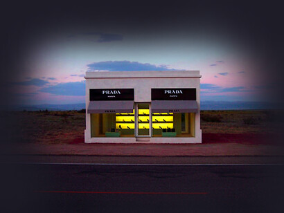 La idea de esta tienda falsa de Prada era mostrar la decadencia de ese mundo exclusivo