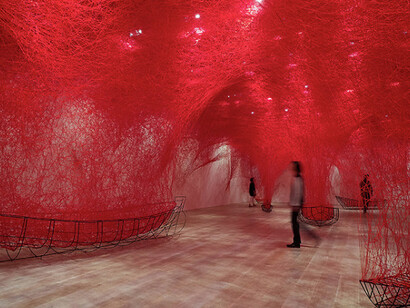 Shiota Chiharu. Courtesy of Mori Art Museum