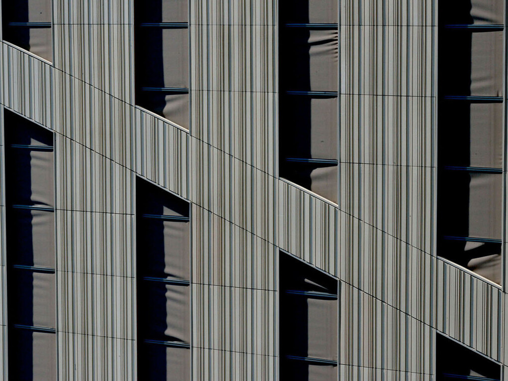 Carlo D'Orta, Lione #11 [altravista 3], 2014,
dalla serie Biocities II
stampa Flatybed UV su Plexiglas e alluminio,
150 x 224 cm,
Edizione di 3. Courtesy Romberg
