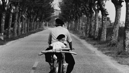 France, Provence, 1955. © Elliott Erwitt