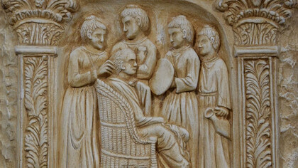 Rilievo di ornatrices e matrona romana, (III d. C.)