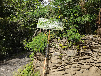 Quillabamba, Perú, alberga una gran diversidad de atractivos naturales, incluyendo el Santuario Nacional Megantoni y el Pongo de Mainique, refugios de especies en peligro de extinción