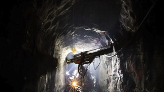 El valle de jadar se siente amenazado. Sus tierras guardan el “oro blanco” que exige el Pacto Verde Europeo. Fotografía de una mina subterránea de litio