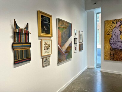 Various artists, Herself. American artists of the 20th century, exhibition view. Courtesy of Lincoln Glenn Gallery