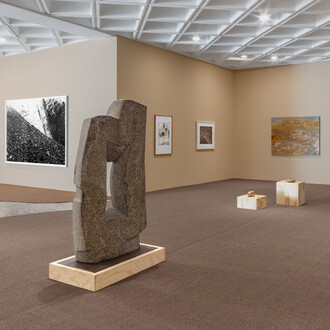 Varios artistas, Futuros arcaicos, vista de exhibición. Cortesía del Museo Tamayo