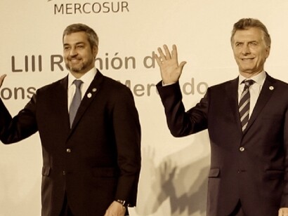 Mario Abdo Benítez y Mauricio Macri, presidentes de Paraguay y Argentina, en la última cumbre de Mercosur (diciembre 2018)