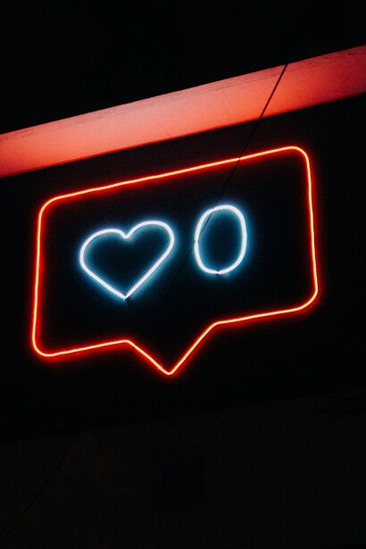 Social networks are making you extremely unhappy  